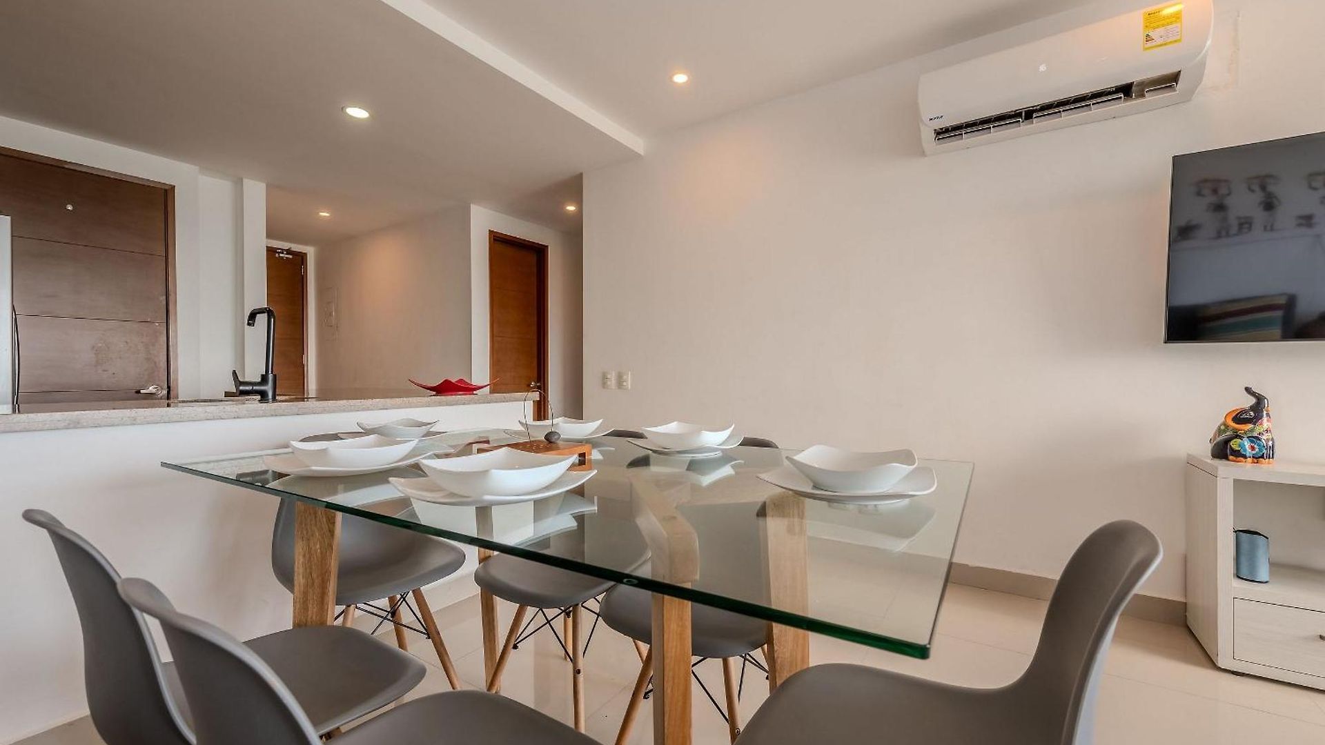 Piso 24 Vista Al Mar 2br Apartment *