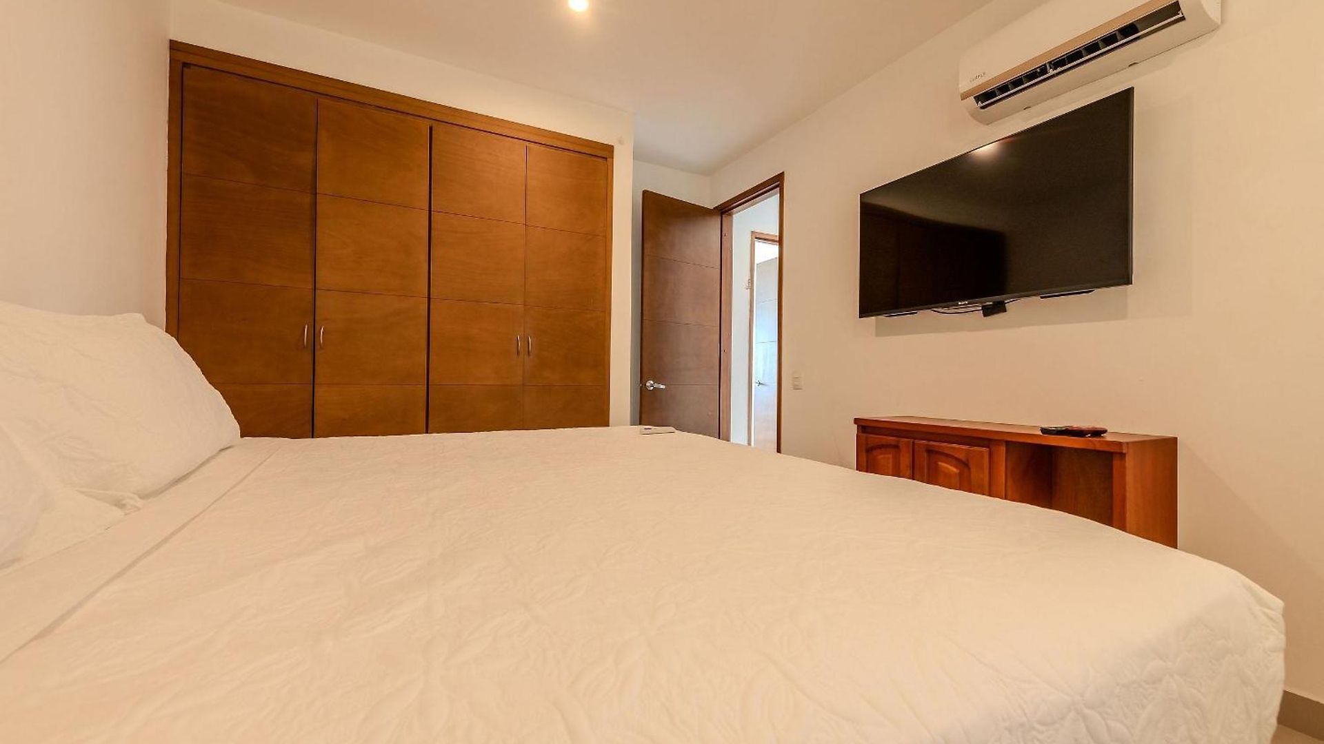 Apartment Piso 24 Vista Al Mar 2br *